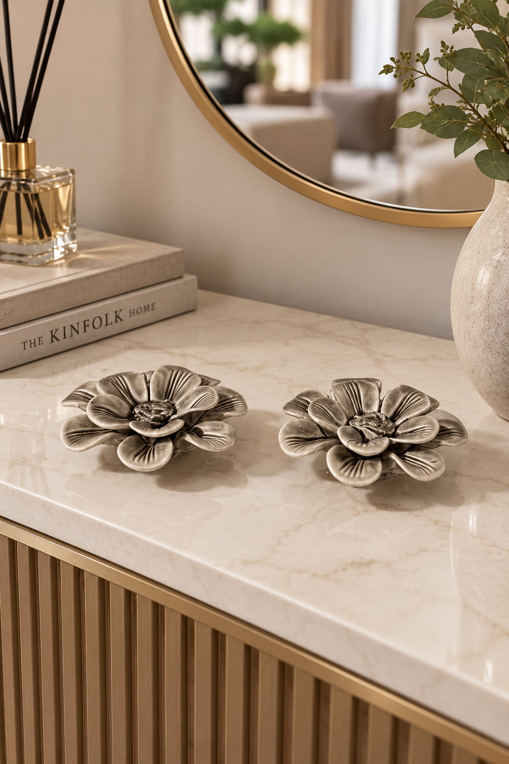 CONJUNTO FLORES DECORATIVAS PEQUENAS PETALIA CINZA EM CERÂMICA - 8x2,5