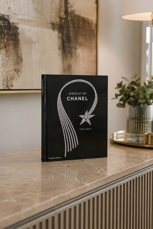 LIVRO DECORATIVO CHANEL - 29x21,5