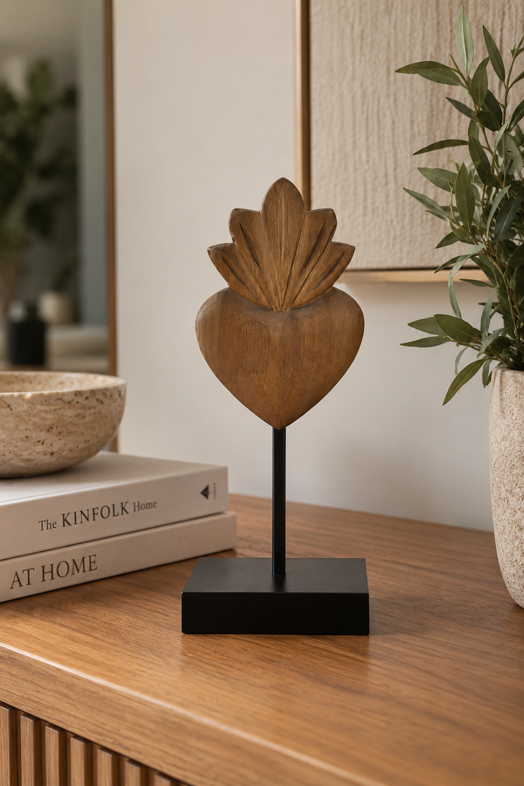 ESCULTURA DECORATIVA CUORE EM MADEIRA - 33x13x8