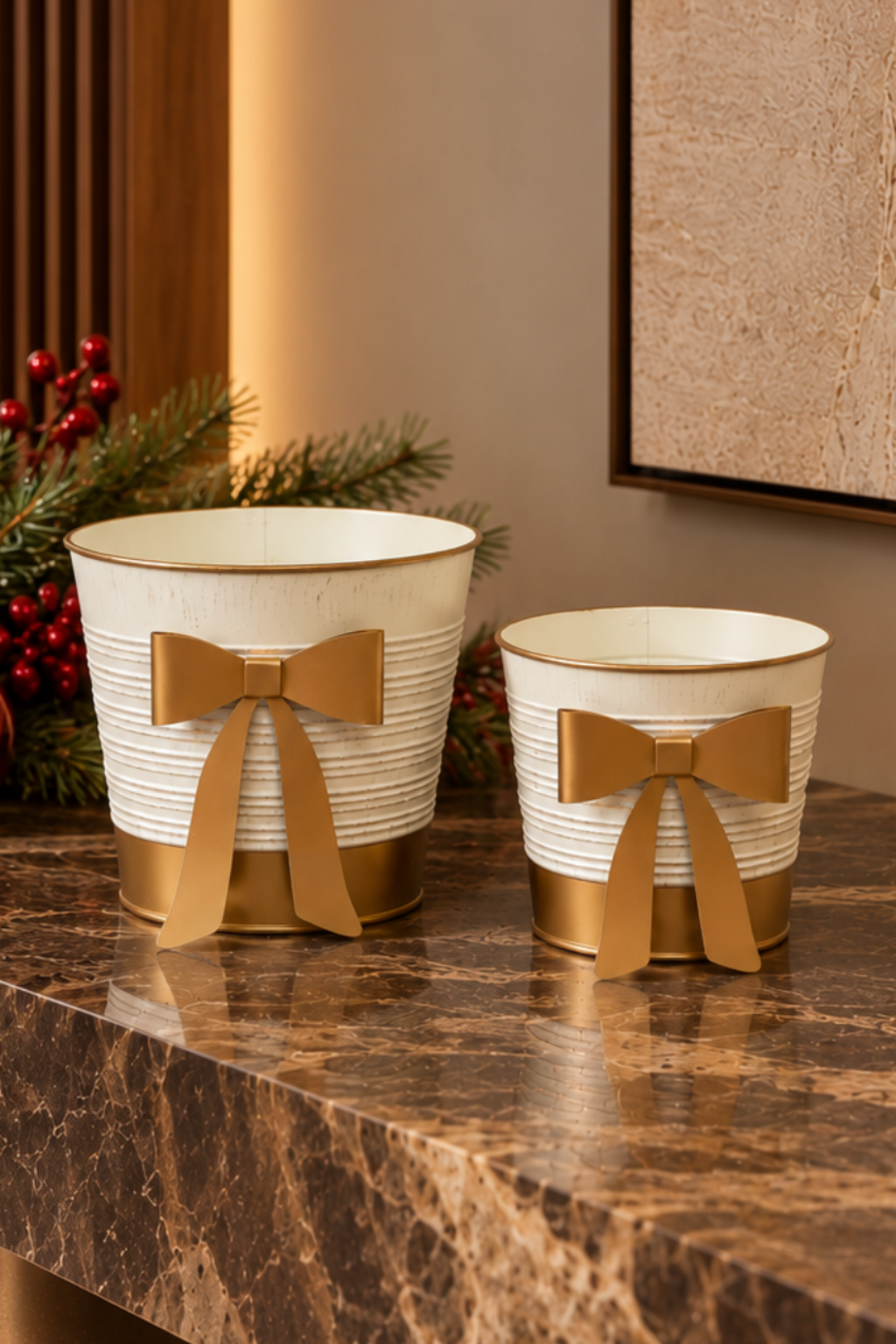 CONJUNTO DE CACHEPOT DECORATIVOS FIOCCO EM METAL - 2 PECAS