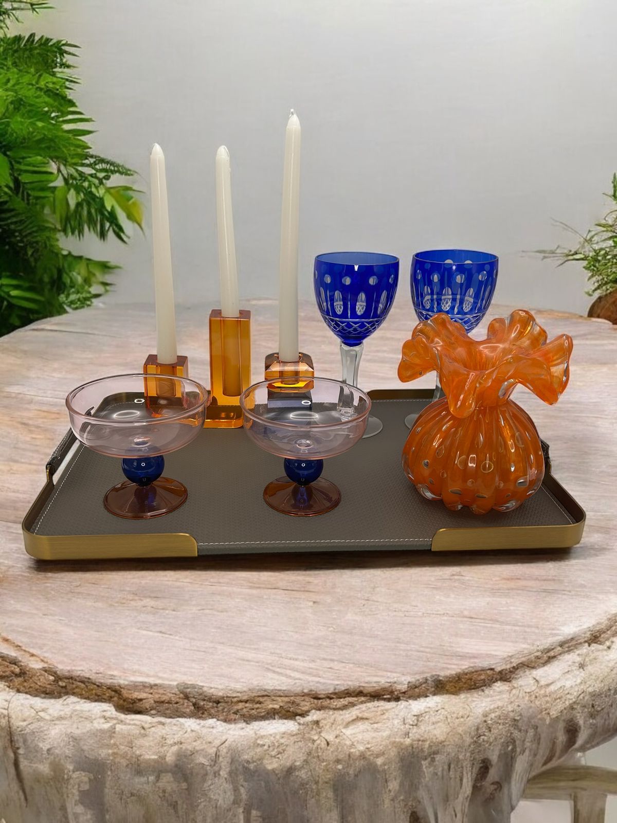 BANDEJA DECORATIVA COM BORDAS EM DOURADO - 45.5x30x4.5