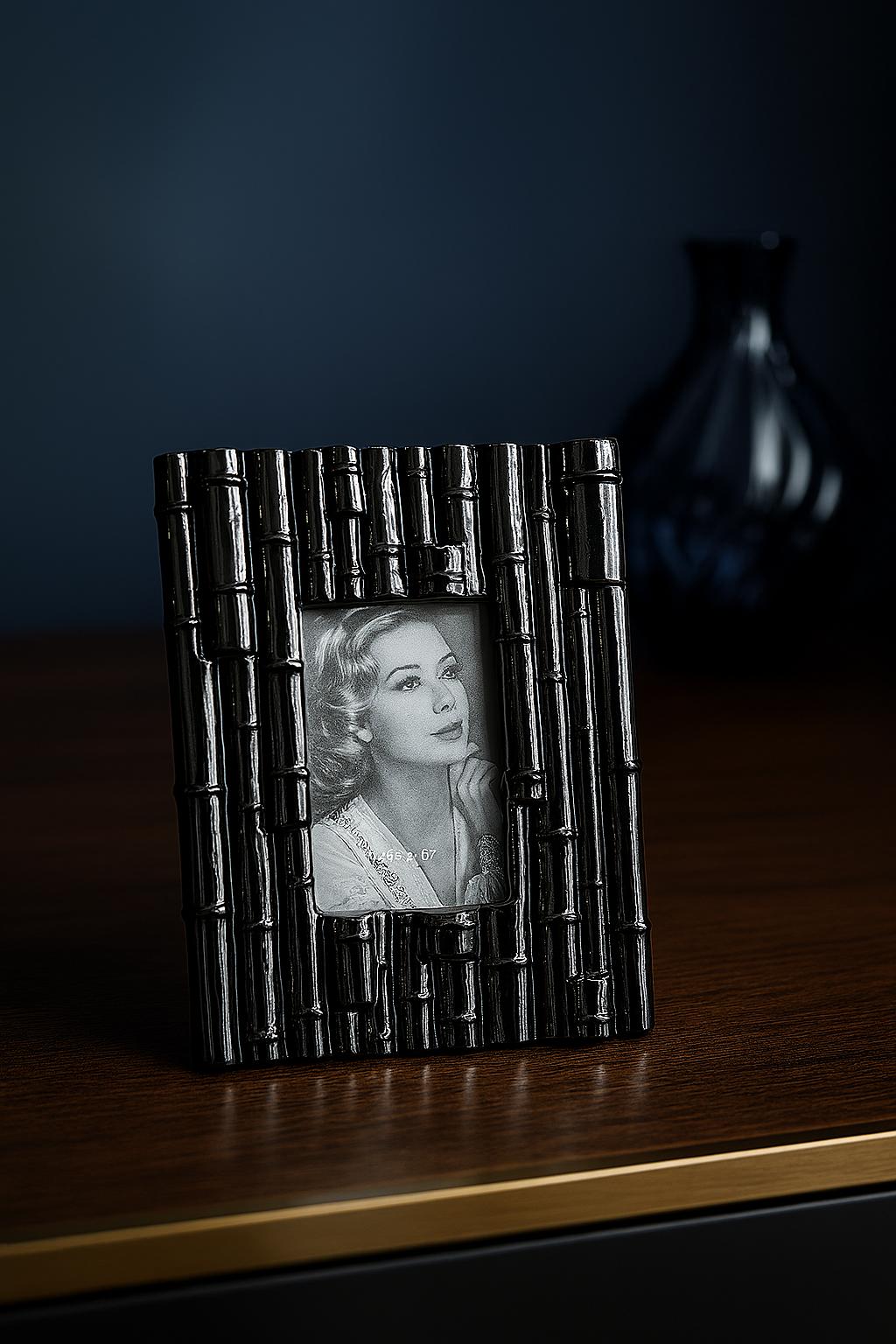 PORTA RETRATO NOIR BAMBÚ  - FOTO 10X15 CM