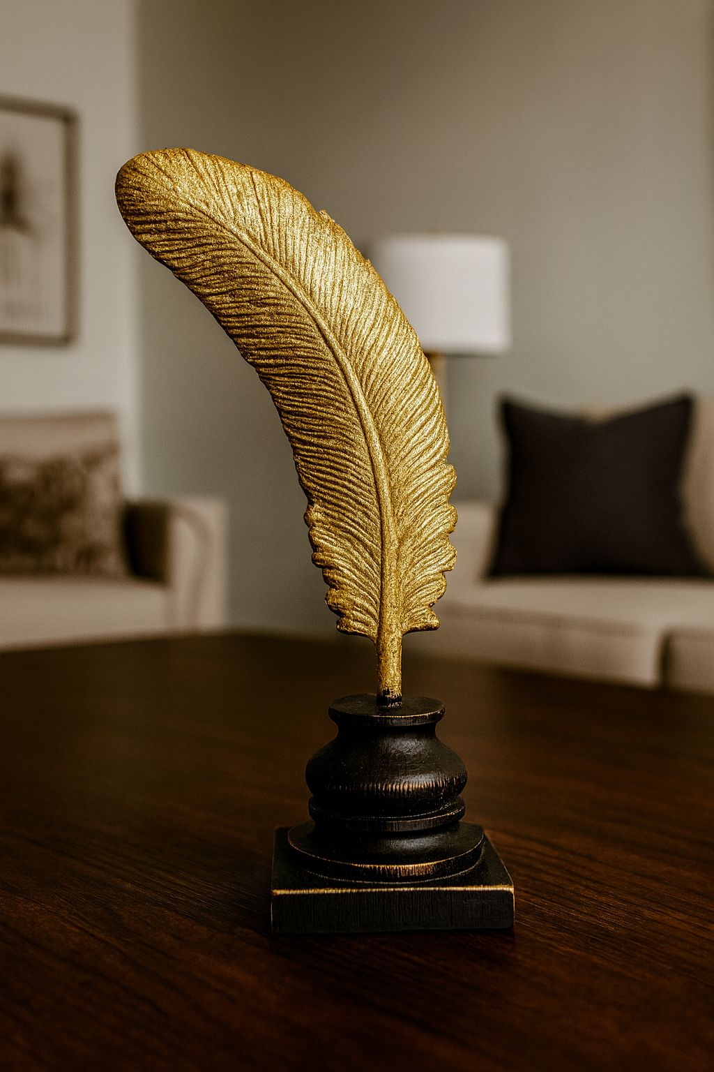 ESCULTURA PLUMA - 26x14