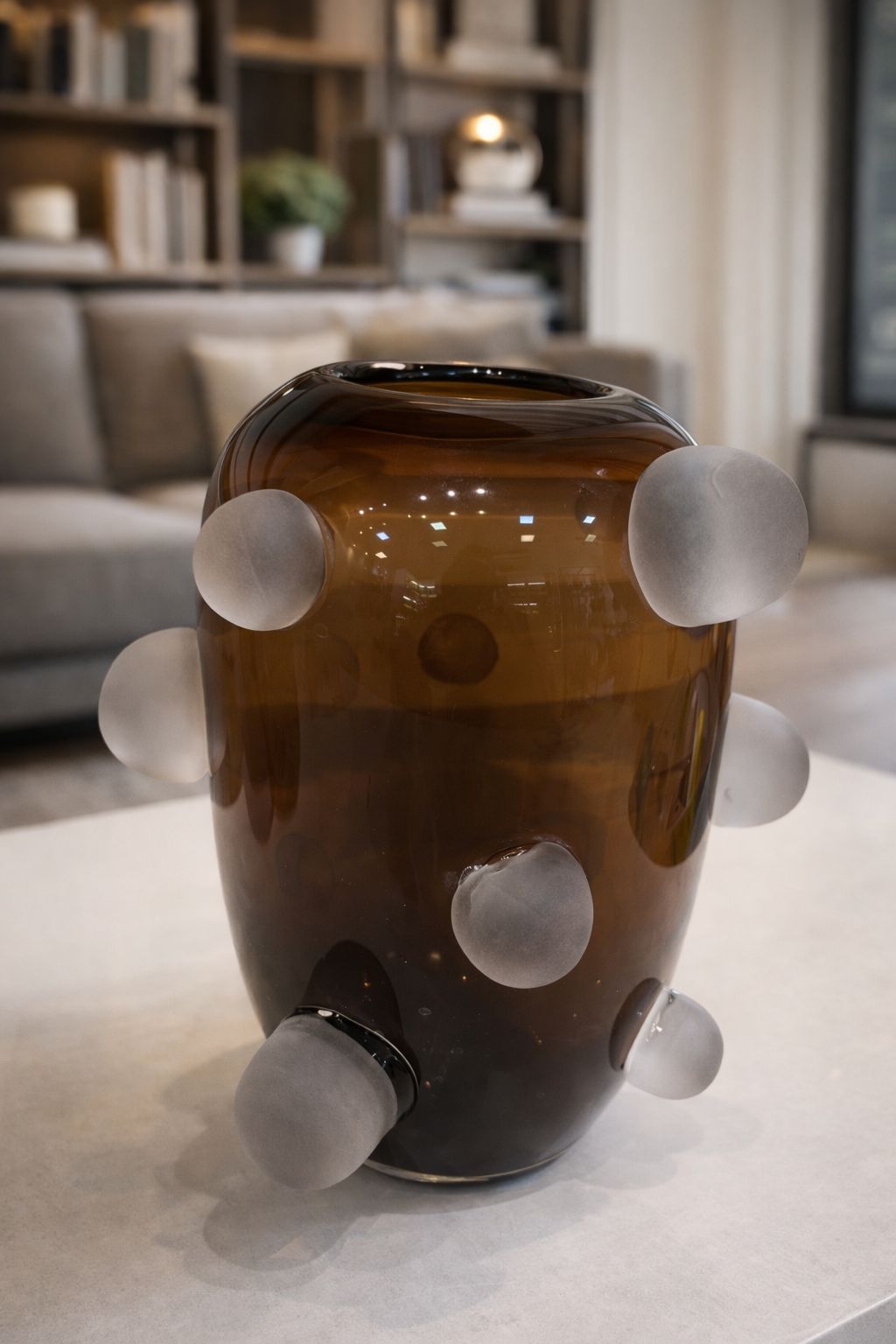 VASO ORBITT BROWN - 28x24